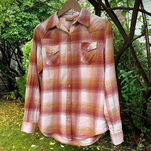 Wrangler Western Style Top | Med | Buttery Soft!